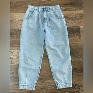 Gianni Bini Bea Tapered High‎ Waisted Barrel Leg Jeans